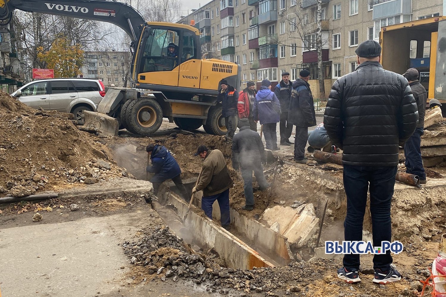 В Юбилейном прорвало трубу с горячей водой